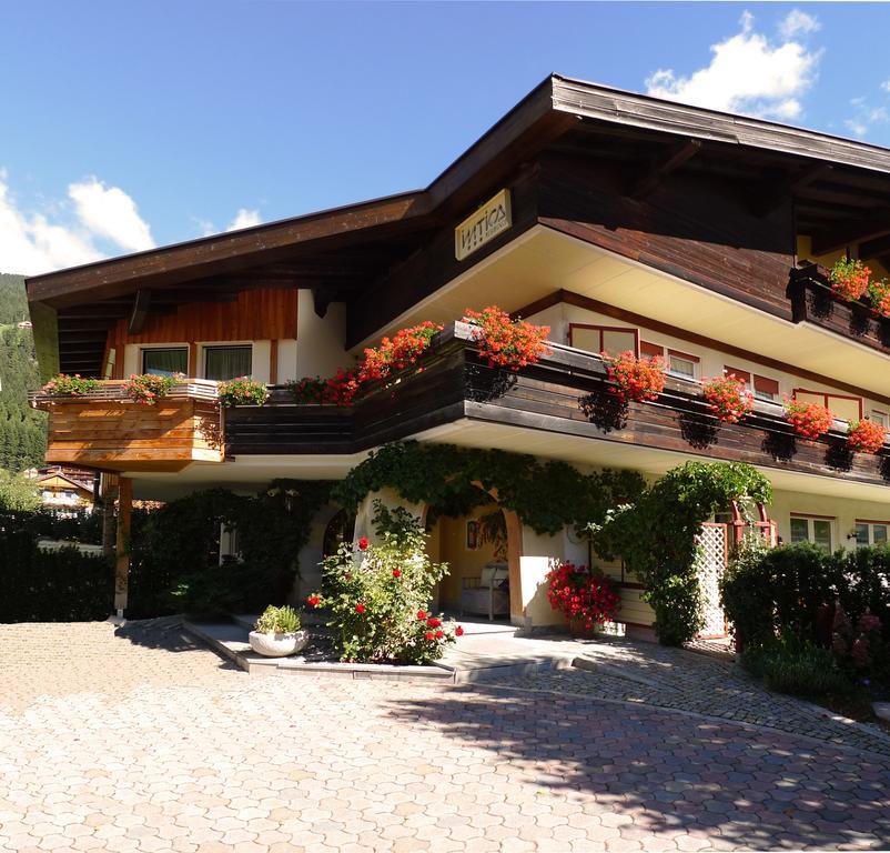Residence Intica San Candido Exterior foto